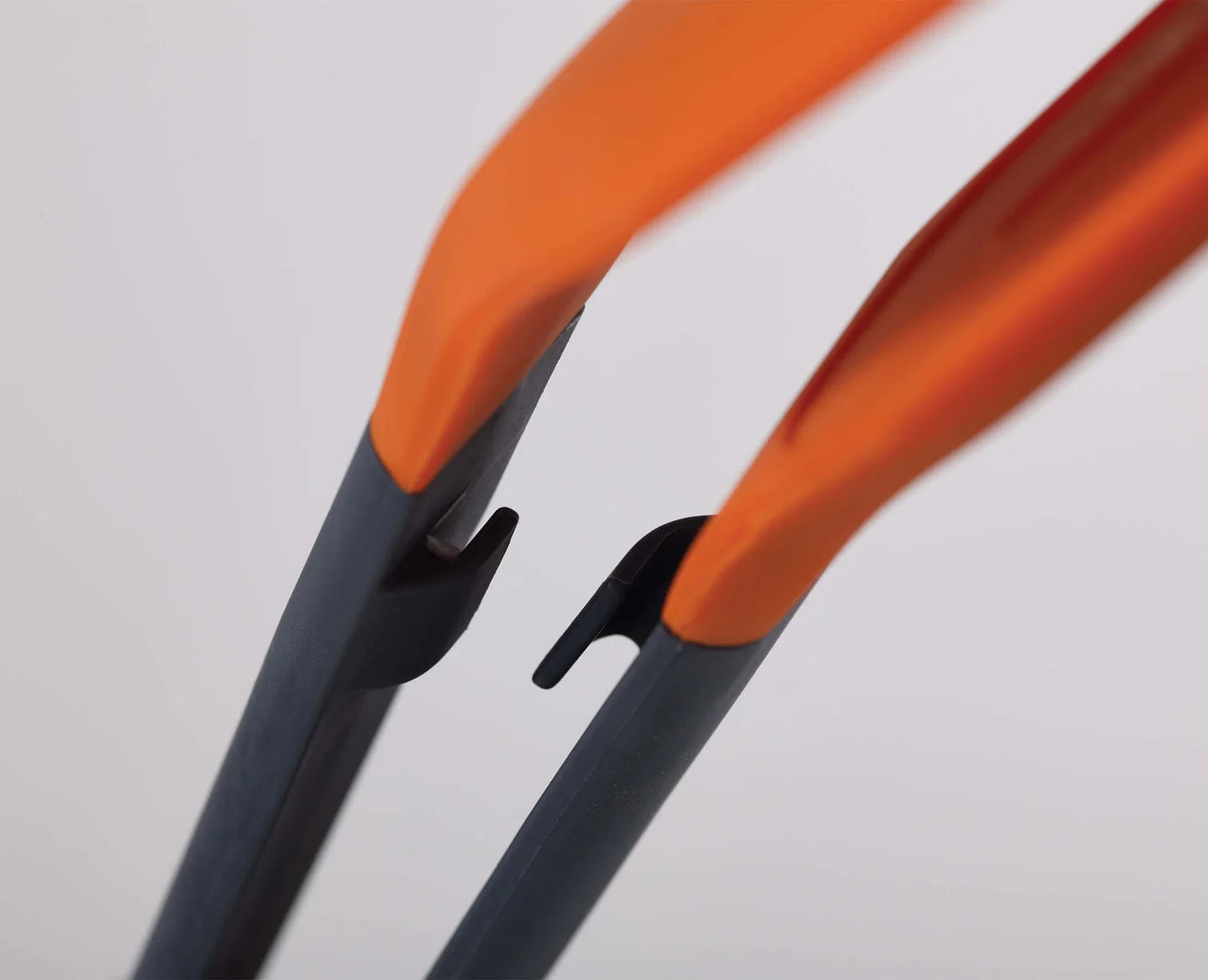 Turner Ergonomic Silicone Tongs