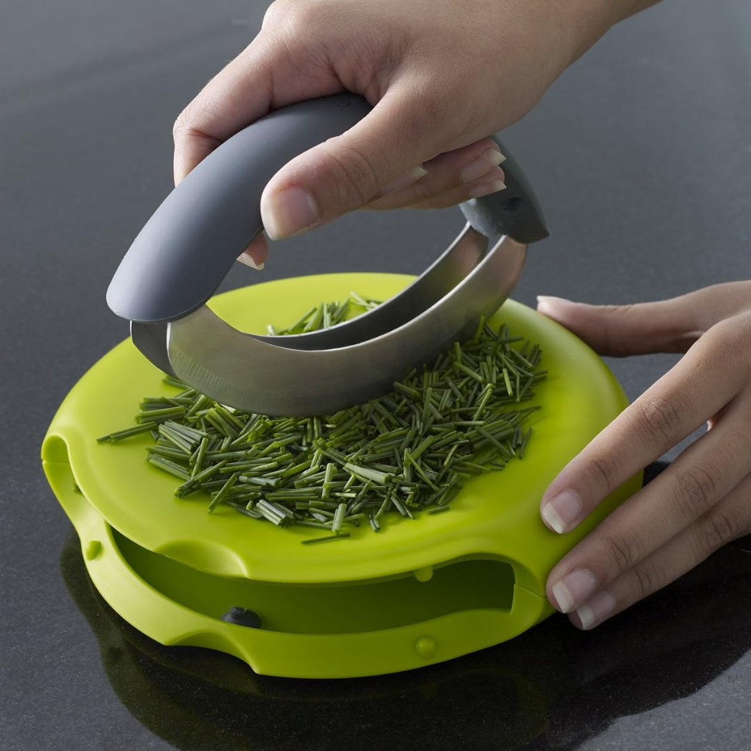 Compact Herb Chopper - Green