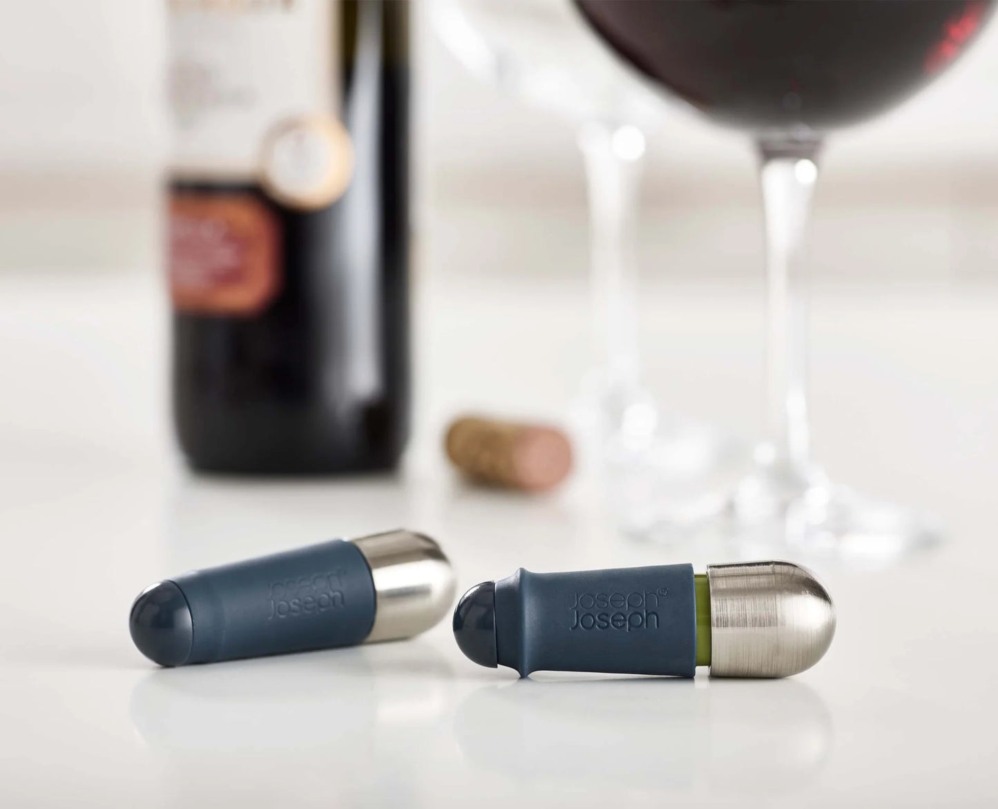 Barwise Twist-Lock Wine Stoppers