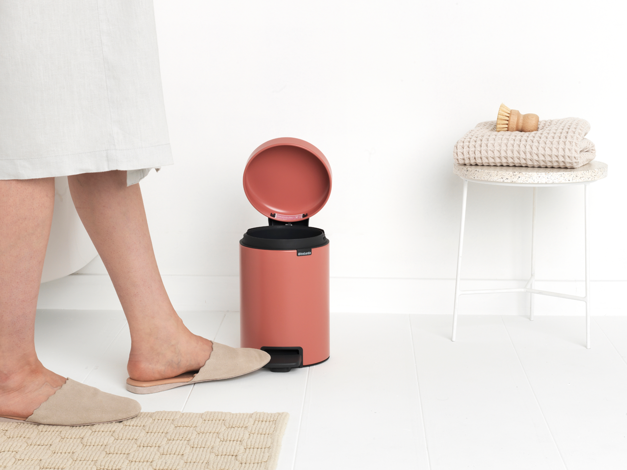 NewIcon Pedal Bin Silent 3 Litre - Terracotta Pink