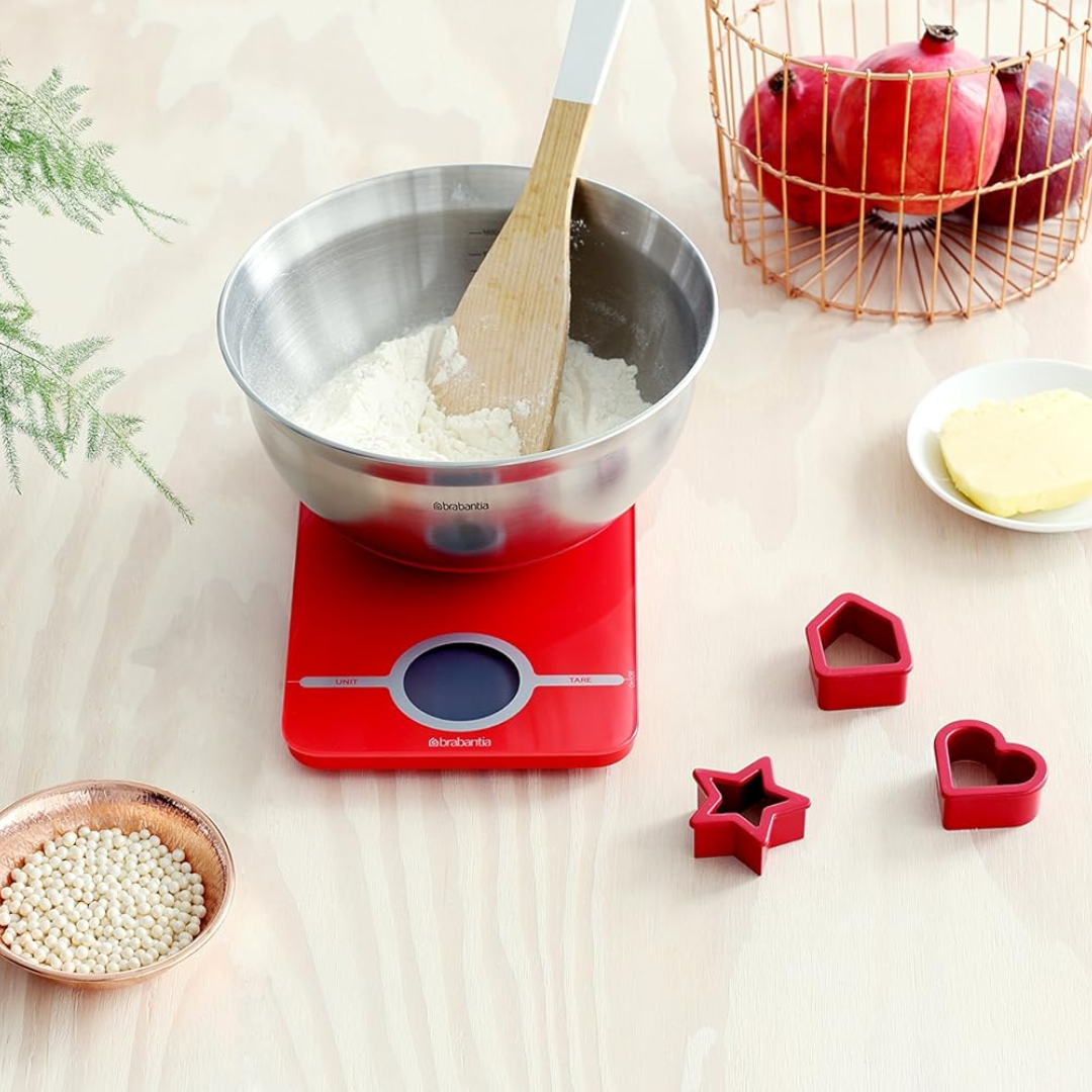 Baking Gift Set (Mixing Bowl, Kitchen Scale Essential, 3 Cookie Cutters) - Red