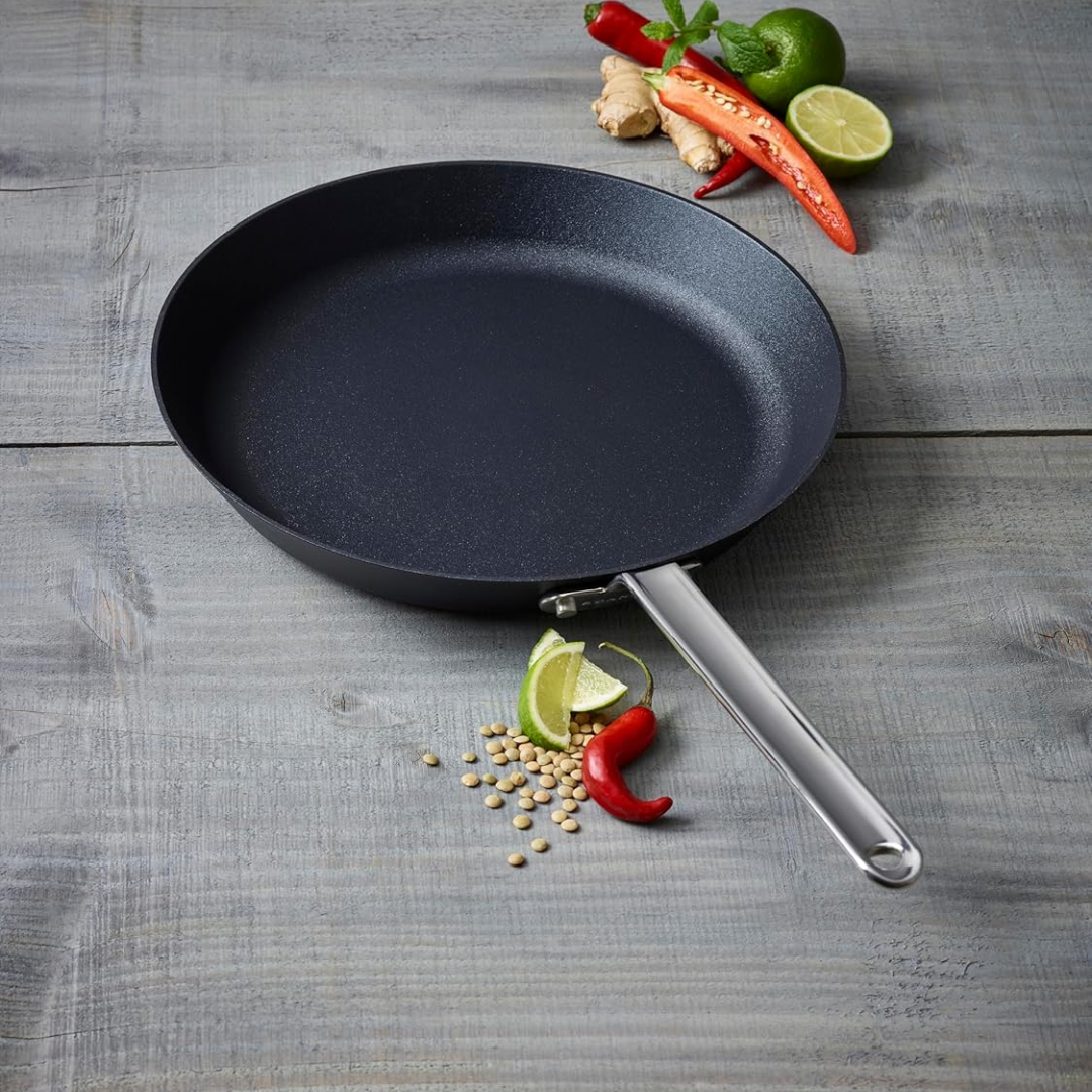 TechnIQ Stratanium Induction - The Modern Skillet/Fry Pan 30cm