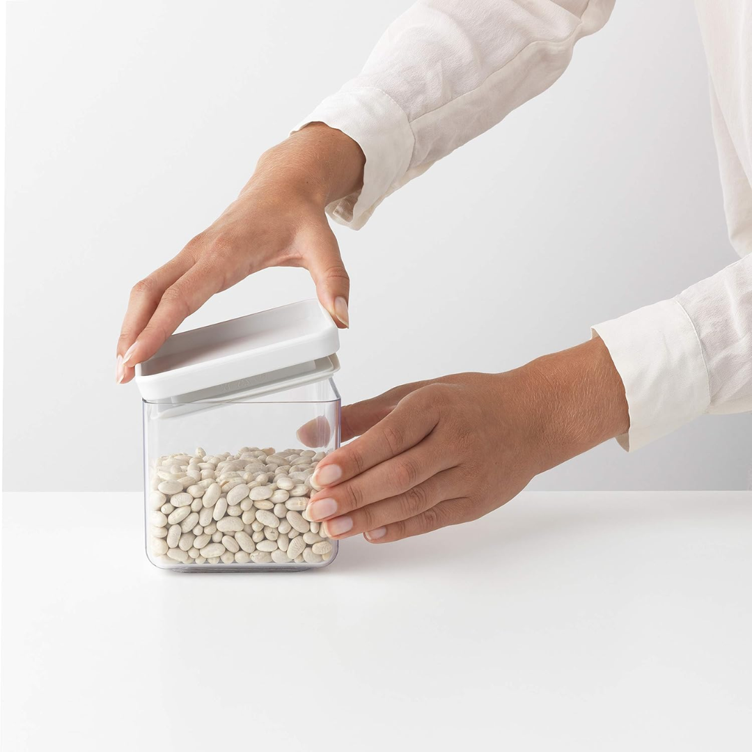 Tasty + Stackable Square Canister (0.7L) - Light Grey Lid