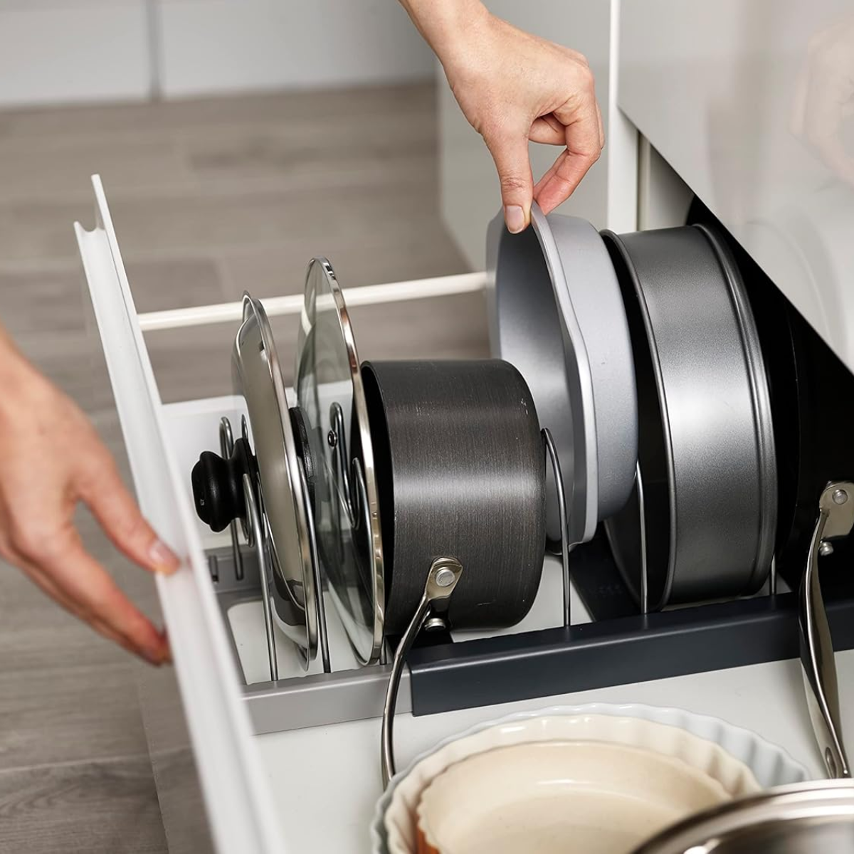 DrawerStore Expanding Cookware Organiser - Grey